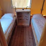 Luxe Safaritent Met Prive Sanitair Voor Het Hele Gezin I 6 Personen Epe