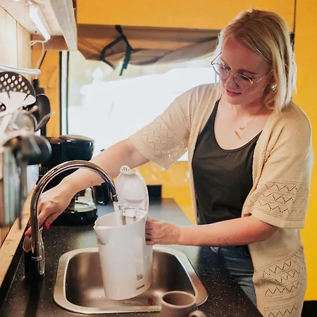 Luxe Safaritent Met Prive Sanitair Voor Het Hele Gezin Op De Veluwe