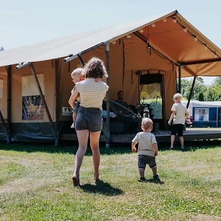 Luxe Safaritent Met Prive Sanitair Voor Het Hele Gezin I 6 Personen Epe