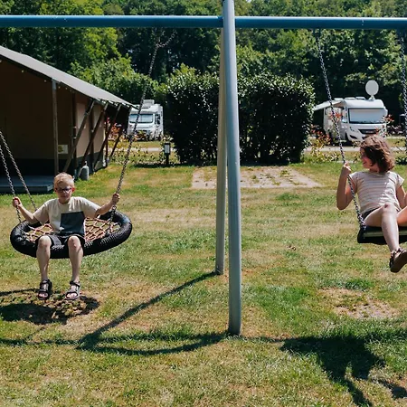 Casa de Férias Luxe Safaritent Met Prive Sanitair Voor Het Hele Gezin Op De Veluwe *