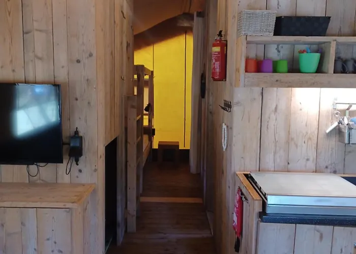 Semesterbostad Luxe Safaritent Met Prive Sanitair Voor Het Hele Gezin I 6 Personen *