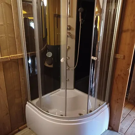 Luxe Safaritent Met Prive Sanitair Voor Het Hele Gezin I 6 Personen