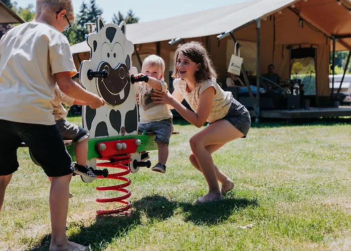 Luxe Safaritent Met Prive Sanitair Voor Het Hele Gezin I 6 Personen Epe